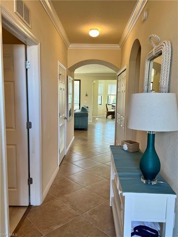9554 Trevi CT 4723, Naples, FL 34113