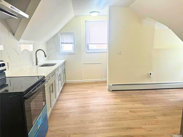 79-38 209th Street 2nd FL, Hollis Hills, NY 11364