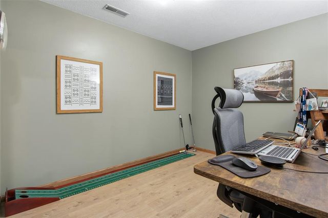 4321 Pine Meadow Drive, Eau Claire, WI 54701