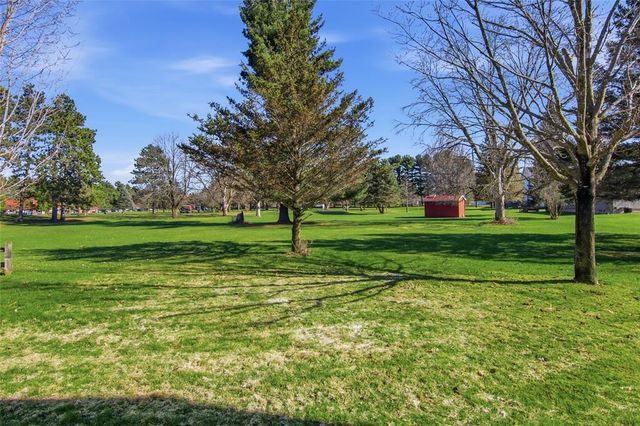 4321 Pine Meadow Drive, Eau Claire, WI 54701