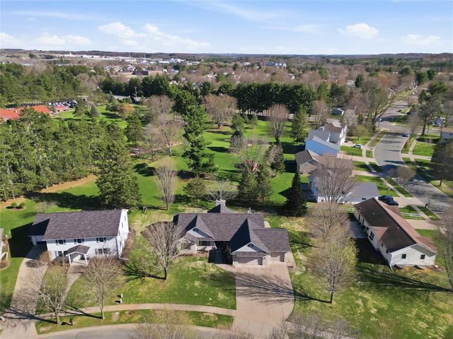 4321 Pine Meadow Drive, Eau Claire, WI 54701