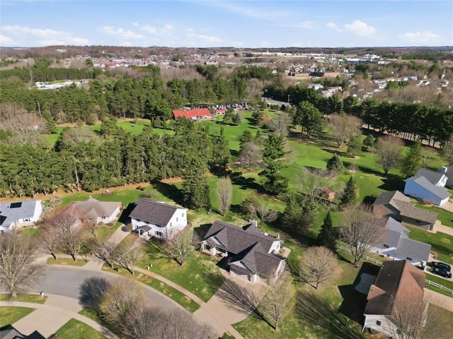 4321 Pine Meadow Drive, Eau Claire, WI 54701