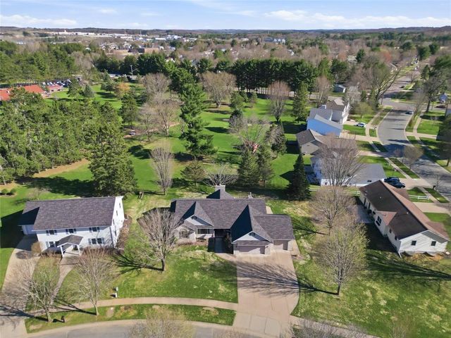 4321 Pine Meadow Drive, Eau Claire, WI 54701