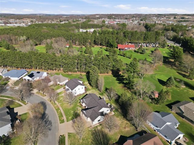4321 Pine Meadow Drive, Eau Claire, WI 54701