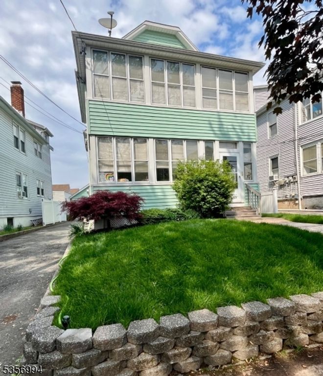 12 Gillespie Rd, Bloomfield Twp., NJ 07003