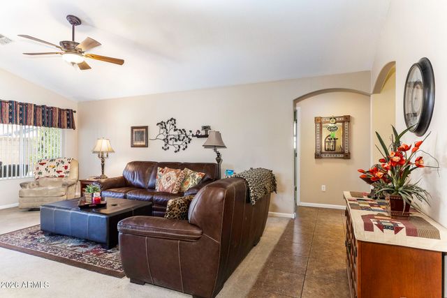 1515 N Poppy Street, Casa Grande, AZ 85122