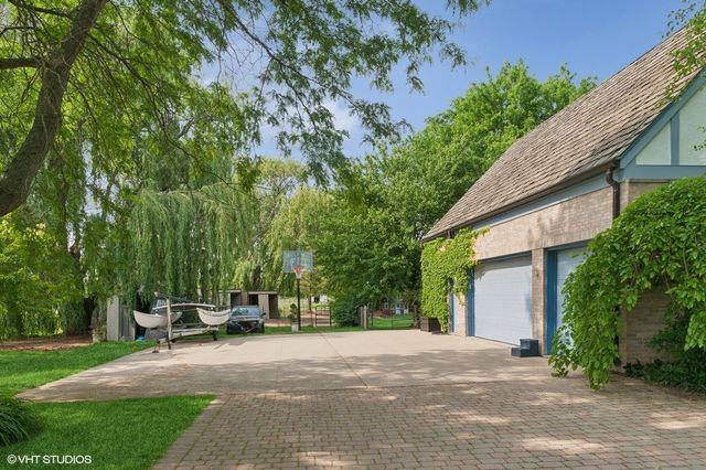 14080 W Old School Road, Mettawa, IL 60048