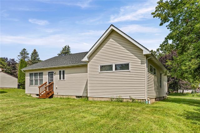 15 Jacklyn Drive, Chili, NY 14624