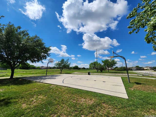 249 VAL VERDE DR, New Braunfels, TX 78130
