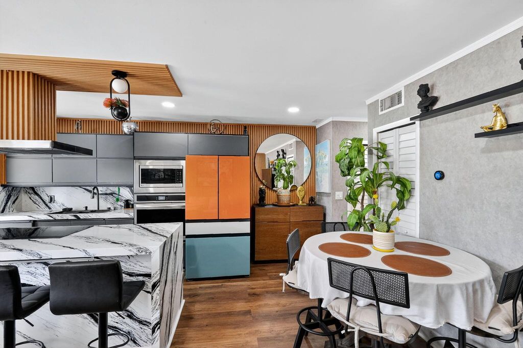 363 Washington Avenue 32, Miami Beach, FL 33139