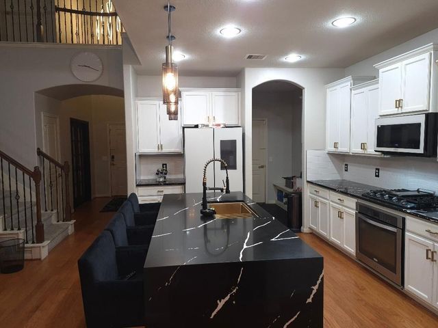 4511 Argonne Woods Drive, Porter, TX 77365