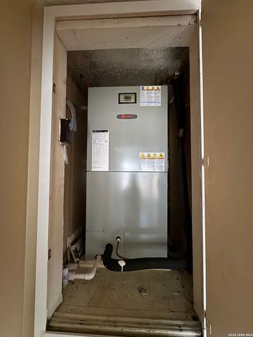 7919 Corona Ridge, San Antonio, TX 78244