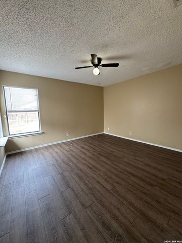 7919 Corona Ridge, San Antonio, TX 78244