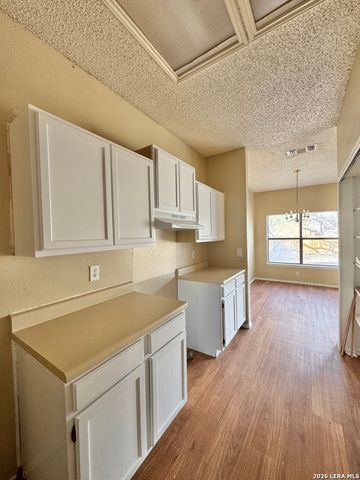 7919 Corona Ridge, San Antonio, TX 78244