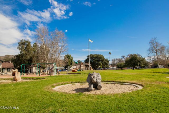2486 Pleasant Way B, Thousand Oaks, CA 91362
