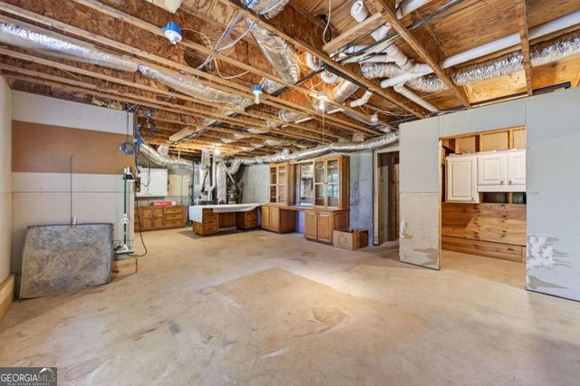 1254 Riversand Lane SW, Lilburn, GA 30047