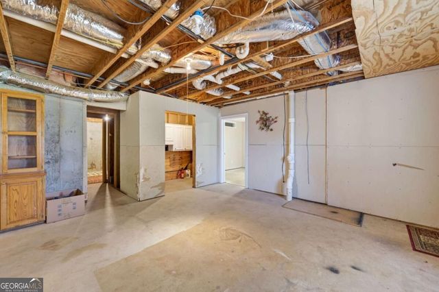 1254 Riversand Lane SW, Lilburn, GA 30047