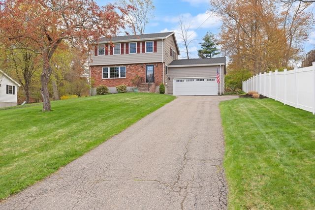 48 Beatrice Ln, Holliston, MA 01746