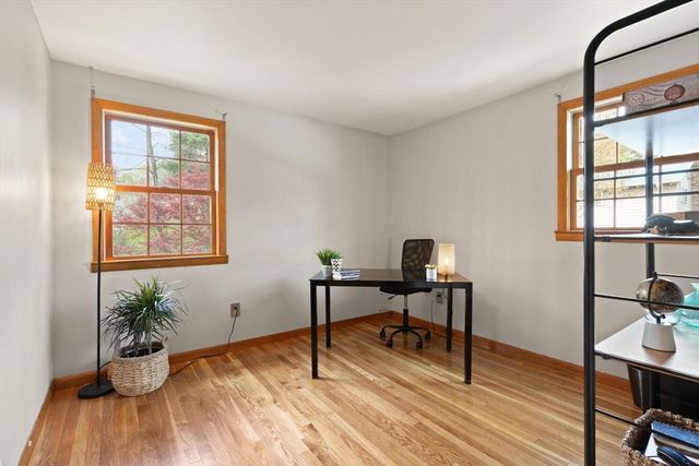48 Beatrice Ln, Holliston, MA 01746