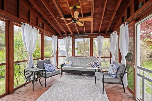 48 Beatrice Ln, Holliston, MA 01746