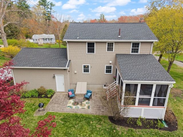 48 Beatrice Ln, Holliston, MA 01746