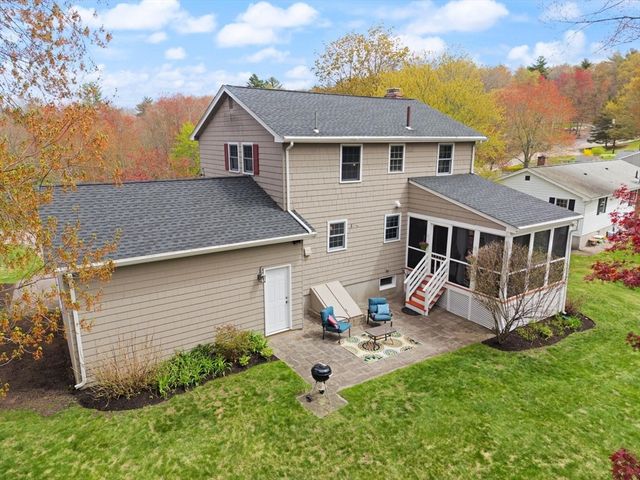 48 Beatrice Ln, Holliston, MA 01746