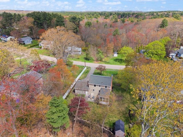 48 Beatrice Ln, Holliston, MA 01746