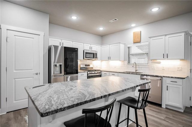 4309 SW Pawhuska Street, Bentonville, AR 72713