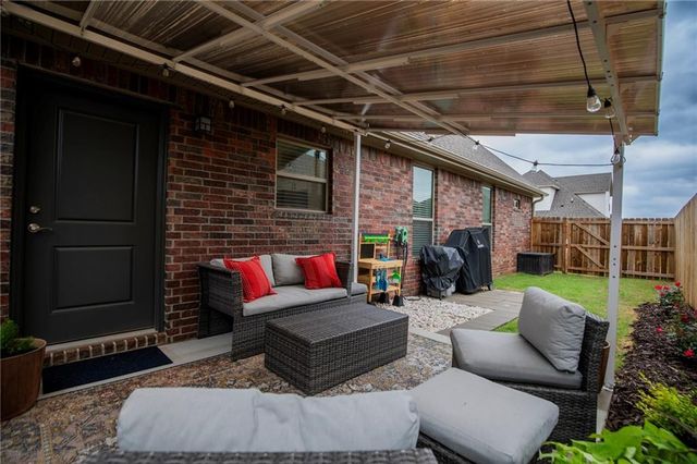 4309 SW Pawhuska Street, Bentonville, AR 72713