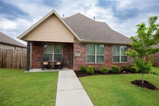 4309 SW Pawhuska Street, Bentonville, AR 72713