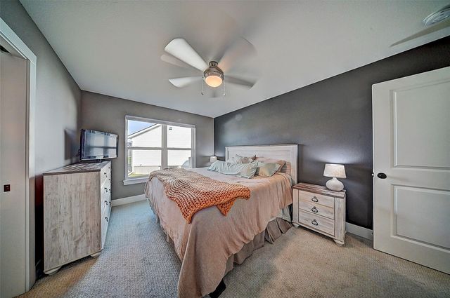 8809 Middlebury Court NE, Cedar Rapids, IA 52404