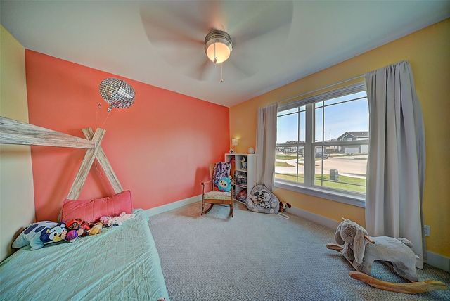 8809 Middlebury Court NE, Cedar Rapids, IA 52404