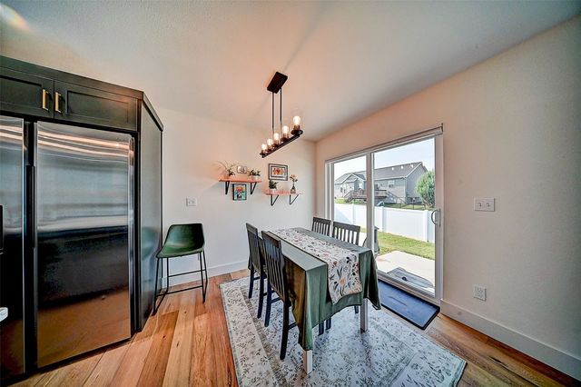 8809 Middlebury Court NE, Cedar Rapids, IA 52404