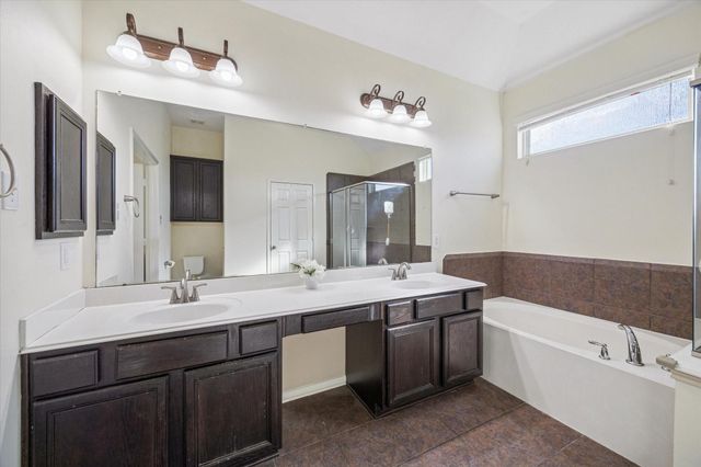 3332 Home Point Drive, Houston, TX 77091