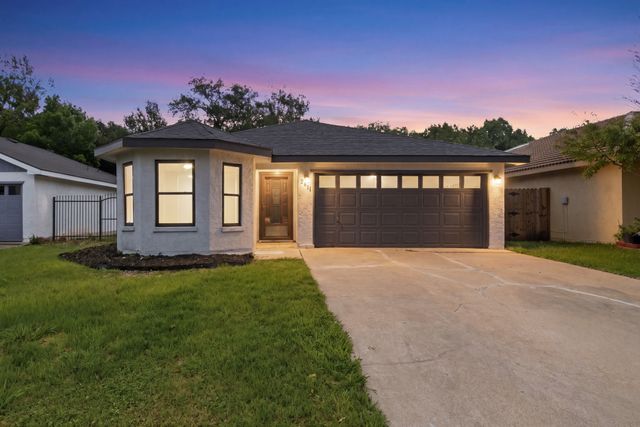 3611 Alexandria Drive, Arlington, TX 76015