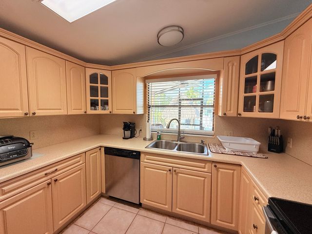 723 Boyd Drive, Key Largo, FL 33037