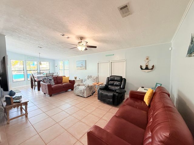 723 Boyd Drive, Key Largo, FL 33037