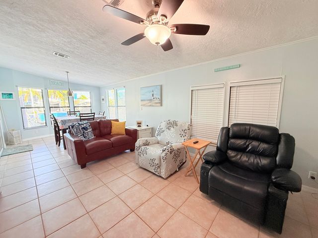 723 Boyd Drive, Key Largo, FL 33037