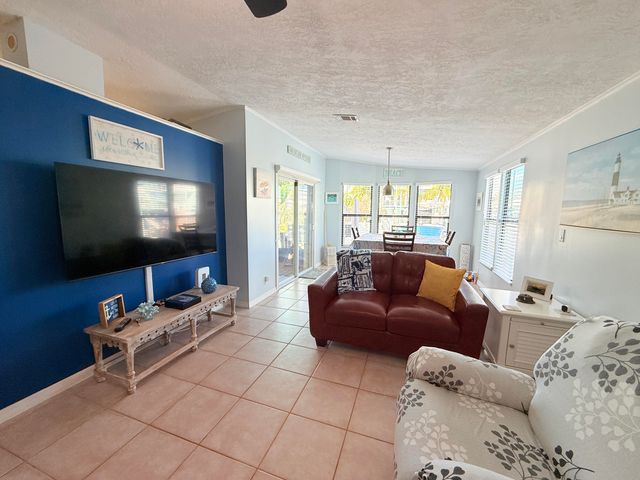 723 Boyd Drive, Key Largo, FL 33037