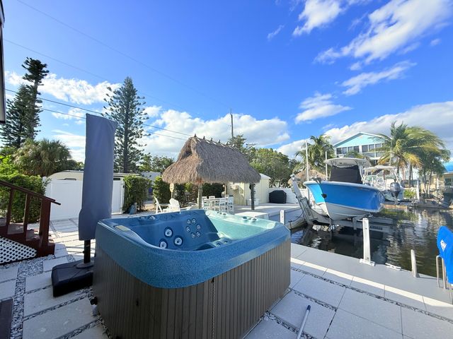 723 Boyd Drive, Key Largo, FL 33037