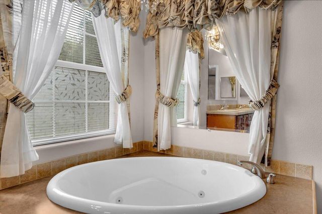 14803 Bollibokka Way, Redding, CA 96003