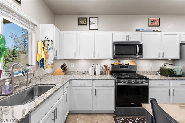 7934 Diamond Sky Avenue, Las Vegas, NV 89113