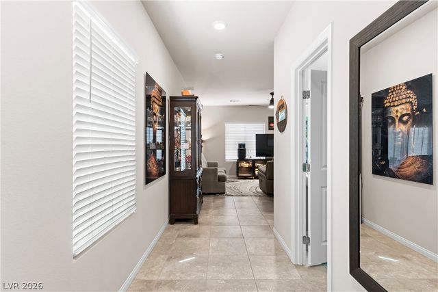 7934 Diamond Sky Avenue, Las Vegas, NV 89113