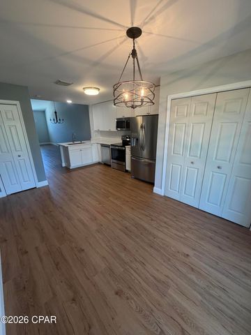 3122 Meadow Street, Lynn Haven, FL 32444