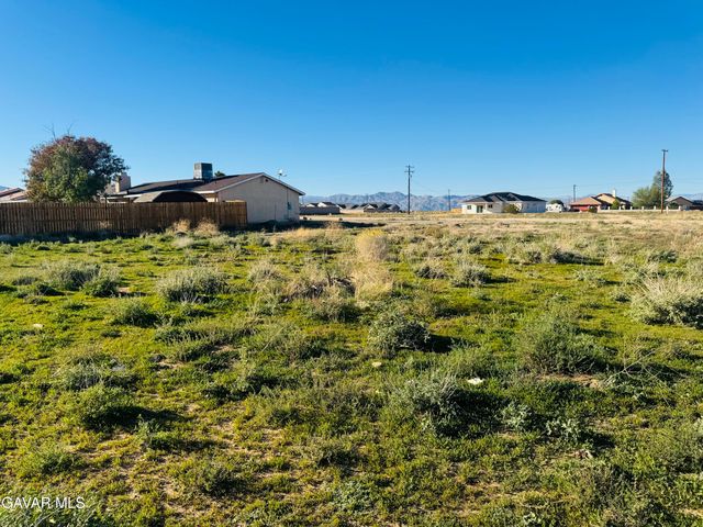Fuchsia Avenue, California City, CA 93505