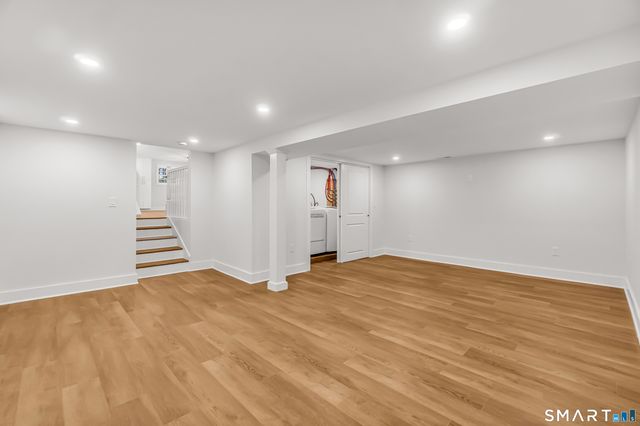 317 Narrow Lane, Orange, CT 06477