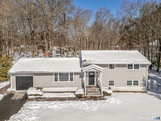 317 Narrow Lane, Orange, CT 06477