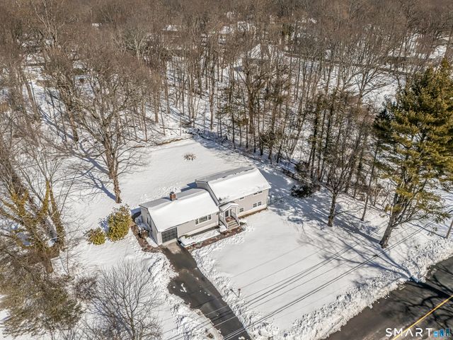 317 Narrow Lane, Orange, CT 06477