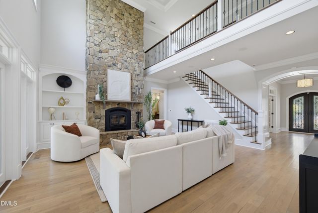 2625 Village Manor Way, Raleigh, NC 27614