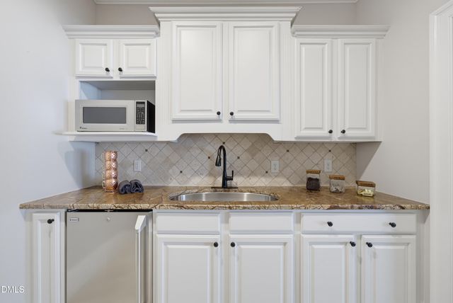 2625 Village Manor Way, Raleigh, NC 27614